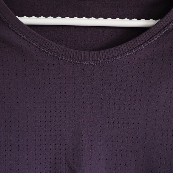 Women's Sz M Purple Activewear Crewneck Stretch Long Sleeve T-Shirt Top - Picture 5 of 11